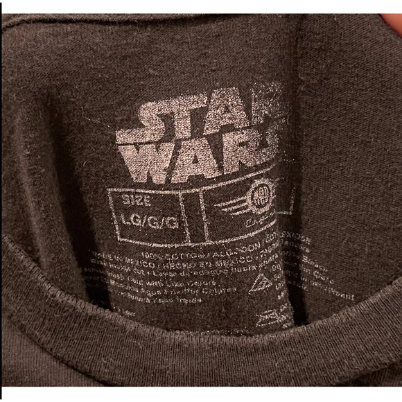 STAR WARS Millennium Falcon Short Sleeve T-Shirt - Picture 2 of 3